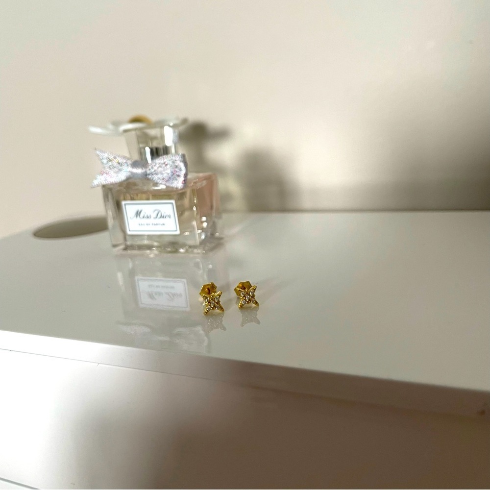 3/$25 925 Sterling Silver Gold Rhinestone Star Stud Earrings - Picture 1 of 3